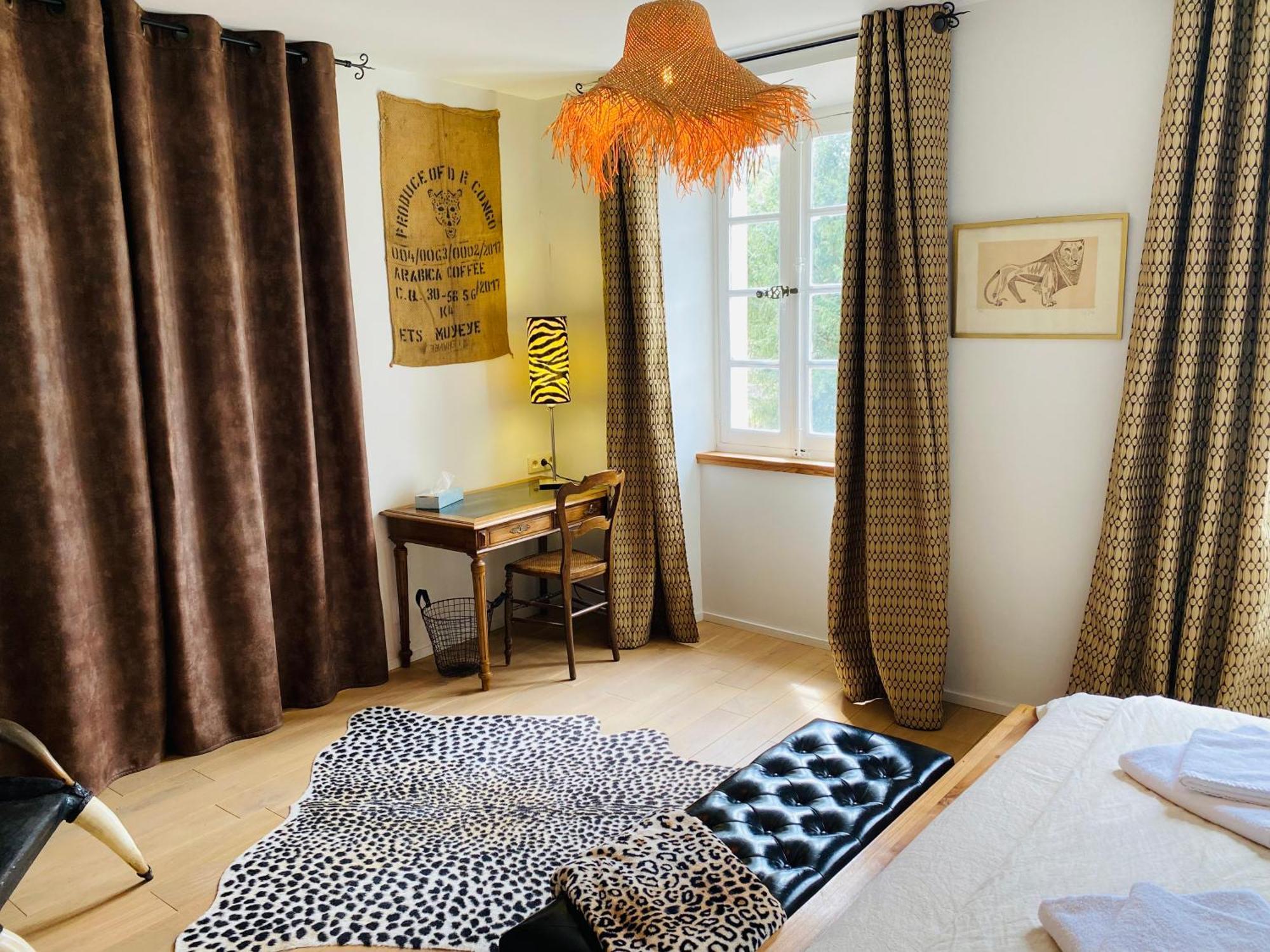 Bed and Breakfast Aux Berges du Libre Felines-Termenes Zimmer foto